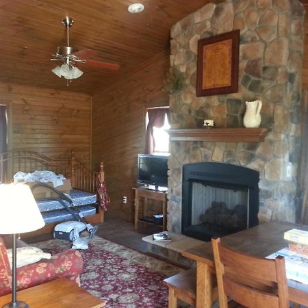 Amish Blessings Cabins ミラーズバーグ エクステリア 写真